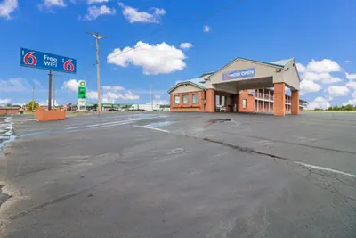 Photo 2 - Motel 6-Metropolis, IL
