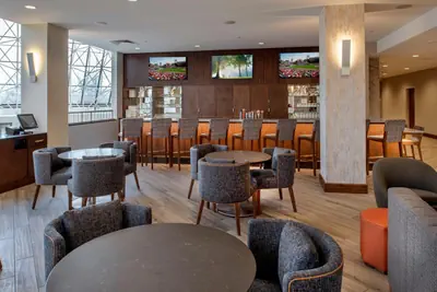 Photo 3 - Crowne Plaza Hotel St. Louis Airport by IHG