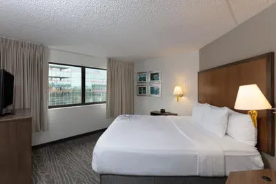 Photo 3 - La Quinta by Wyndham Secaucus Meadowlands