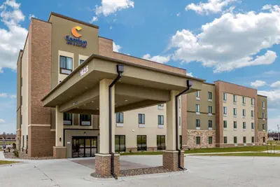 Photo 2 - Comfort Inn & Suites West Des Moines