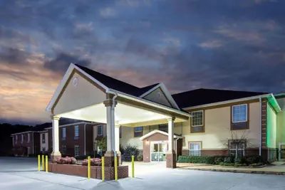 Photo 3 - La Quinta Inn by Wyndham Calhoun South I-75