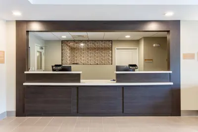 Photo 4 - Candlewood Suites - Davenport by IHG