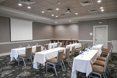 Photo 4 - Holiday Inn Valdosta Conference Center by IHG
