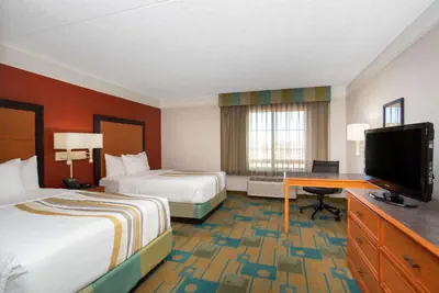 Photo 3 - La Quinta by Wyndham Denver Southwest Lakewood