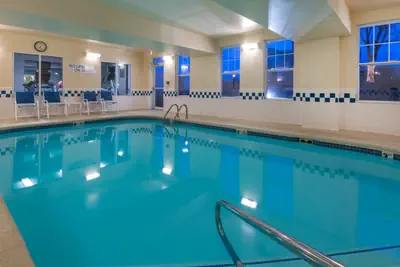 Photo 3 - Fairfield Inn Kansas City Downtown/Union Hill
