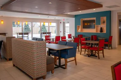 Photo 5 - Holiday Inn Express & Suites Tonawanda - Buffalo Area by IHG