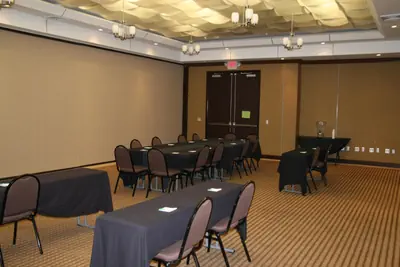 Photo 3 - Holiday Inn Macon North by IHG