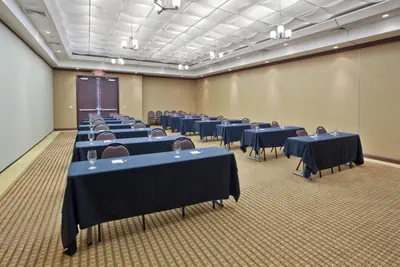 Photo 5 - Holiday Inn Macon North by IHG