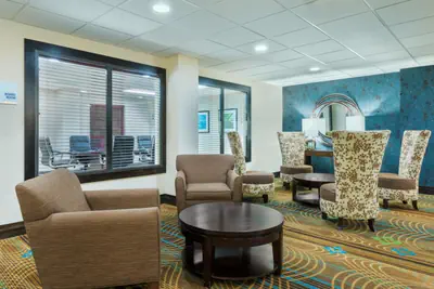 Photo 2 - Holiday Inn Express Hotel & Suites Bentonville by IHG