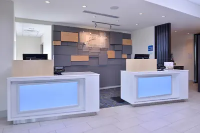 Photo 5 - Holiday Inn Express & Suites - Olathe West by IHG