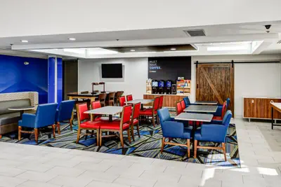 Photo 4 - Holiday Inn Express Hillsborough-Durham Area by IHG