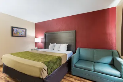 Photo 2 - Econo Lodge Painted Post - Corning