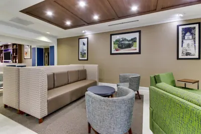 Photo 4 - Holiday Inn Express & Suites Columbus - Ft Benning Maingate by IHG