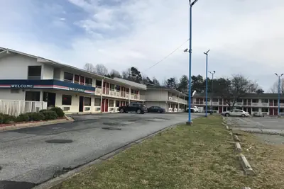 Photo 3 - Travel Inn