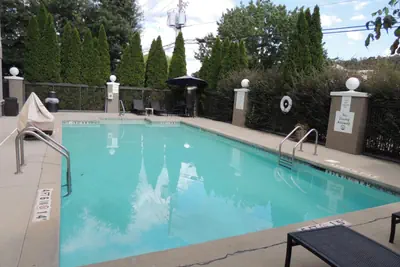 Photo 5 - Holiday Inn Express Trussville by IHG