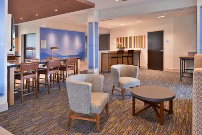 Photo 2 - Holiday Inn Express & Suites - Olathe West by IHG