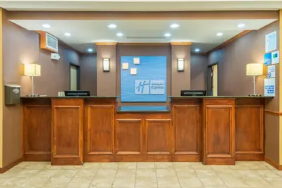 Photo 5 - Holiday Inn Express Hotel & Suites El Dorado by IHG