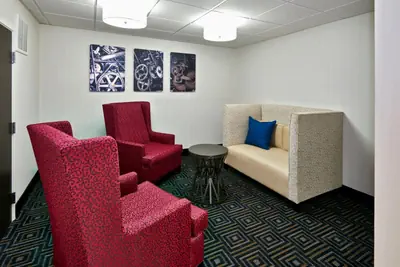 Photo 4 - Holiday Inn Express & Suites Birmingham South - Pelham by IHG