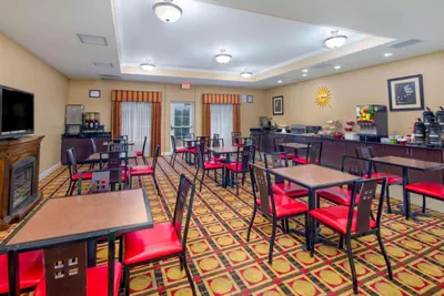 Photo 4 - La Quinta by Wyndham Macon West