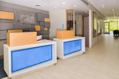 Photo 5 - Holiday Inn Express & Suites Salem by IHG