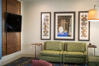 Photo 2 - Holiday Inn Express & Suites Rock Falls by IHG