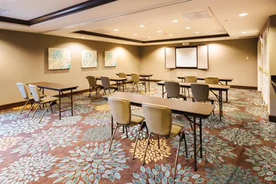 Photo 3 - Staybridge Suites Toledo/Maumee by IHG