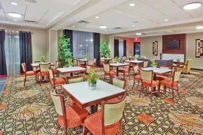 Photo 3 - Holiday Inn Express Hotel & Suites Atlanta-Cumming by IHG