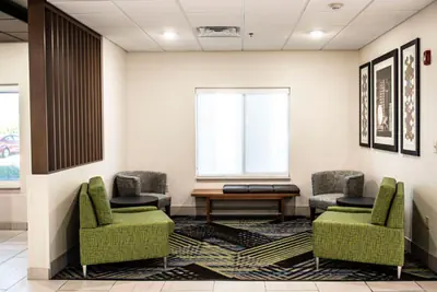 Photo 4 - Holiday Inn Express Hotel & Suites Sedalia by IHG