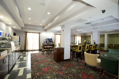 Photo 3 - Holiday Inn Express & Suites Morrilton by IHG