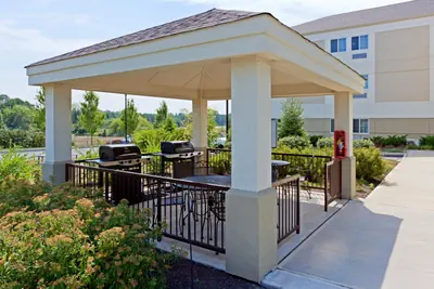 Photo 2 - Candlewood Suites Bordentown-Trenton by IHG