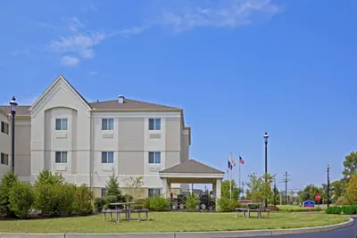 Photo 3 - Candlewood Suites Bordentown-Trenton by IHG