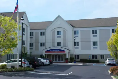 Photo 5 - Candlewood Suites Bordentown-Trenton by IHG
