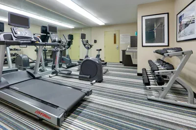 Photo 3 - Candlewood Suites Salina by IHG