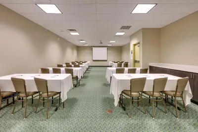 Photo 5 - Candlewood Suites Salina by IHG