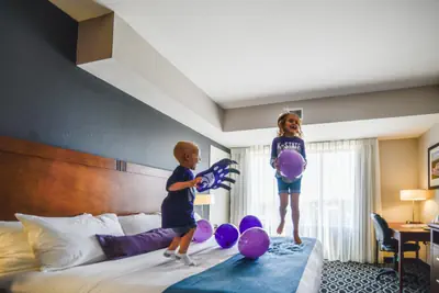 Photo 2 - Bluemont Hotel