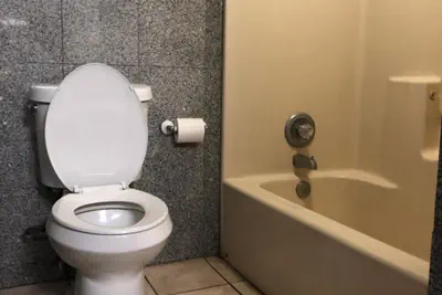 Photo 2 - Capital inn