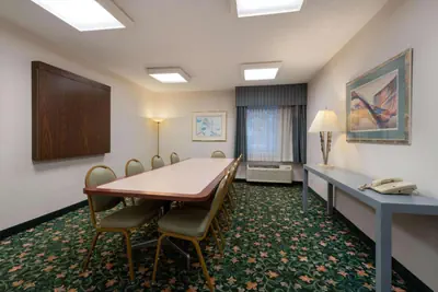 Photo 5 - La Quinta Inn by Wyndham Cleveland Independence
