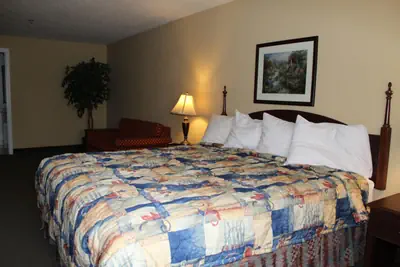 Photo 3 - Mansion View Inn & Suites