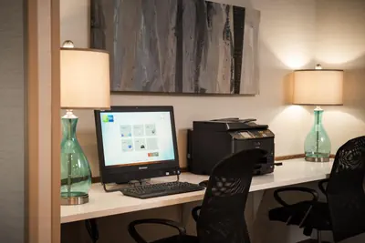 Photo 3 - Holiday Inn Express Le Claire Riverfront-Davenport by IHG