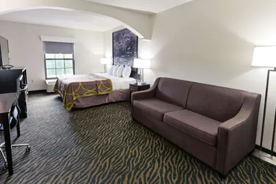 Photo 3 - Super 8 by Wyndham High Point/Greensboro