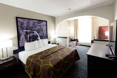 Photo 5 - Super 8 by Wyndham High Point/Greensboro