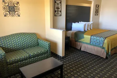 Photo 2 - Homegate Inn & Suites West Memphis