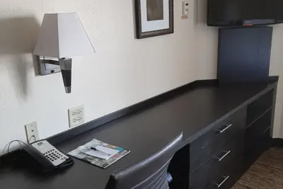 Photo 5 - Candlewood Suites Aurora-Naperville by IHG