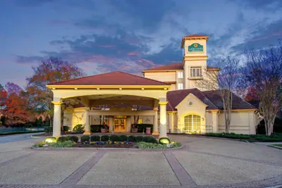 Photo 5 - La Quinta by Wyndham Raleigh Cary