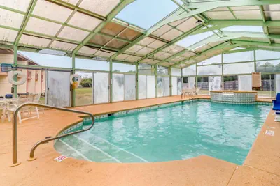 Photo 5 - Perry Inn & Suites National Fairground I 75