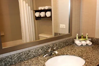 Photo 2 - Holiday Inn Express Hotel & Suites Wichita Northeast by IHG
