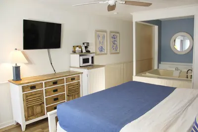 Photo 3 - Surf Side Hotel
