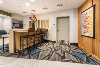Photo 5 - Holiday Inn Express - Villa Rica by IHG