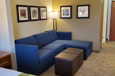 Photo 5 - Comfort Inn & Suites Decatur-Forsyth