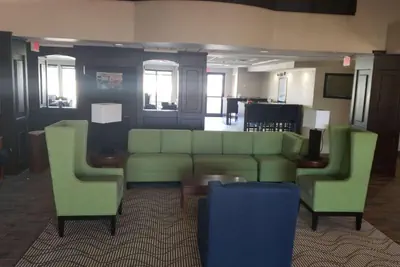 Photo 4 - Comfort Inn & Suites Decatur-Forsyth